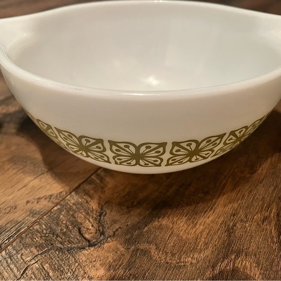 Pyrex Kitchen Pyrex Cinderella Mixing Bowls Poshmark